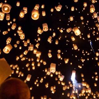 Lantern phone wallpaper