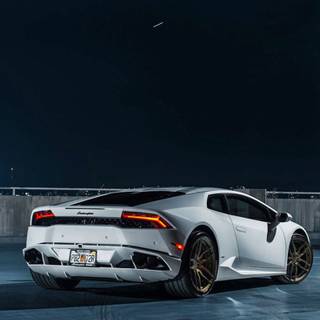 Lamborghini Huracan phone wallpaper