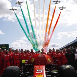 Vettel iPhone wallpaper