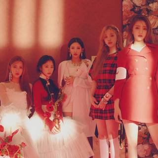 Super Lady (G)-Idle wallpaper