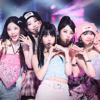 Unforgiven Le Sserafim wallpaper