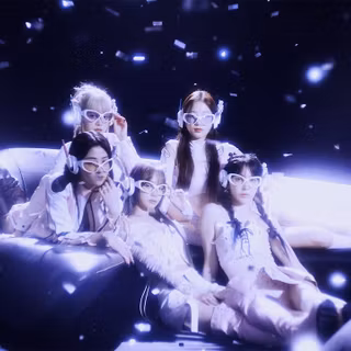 Perfect Night Le Sserafim wallpaper