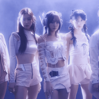 Perfect Night Le Sserafim wallpaper