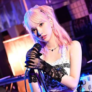 Maniac Viviz wallpaper