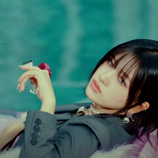 Baddie IVE wallpaper