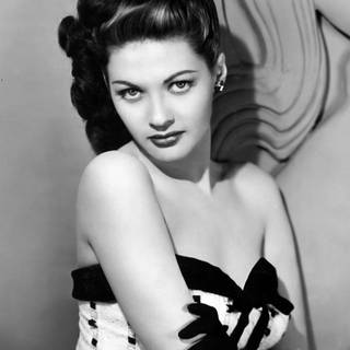 Yvonne De Carlo wallpaper