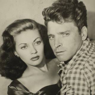 Yvonne De Carlo wallpaper