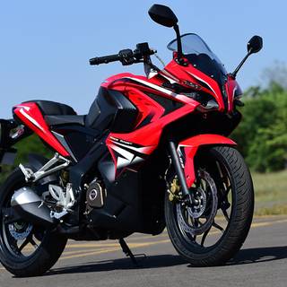 Rs200 bike wallpaper