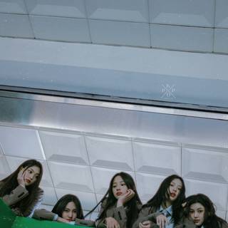 Ditto NewJeans wallpaper