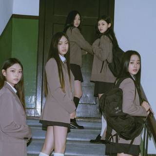 Ditto NewJeans wallpaper