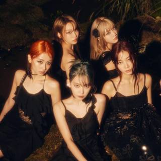 Easy Le Sserafim wallpaper