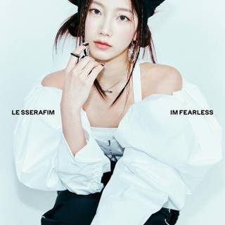 Easy Le Sserafim wallpaper