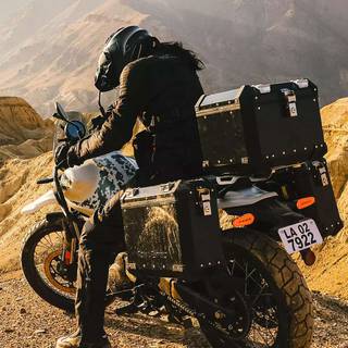 Royal Enfield Himalayan 450 wallpaper
