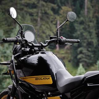 Royal Enfield Himalayan 450 wallpaper