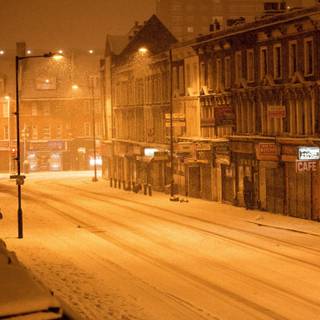 Snowy street wallpaper