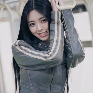 Bet On Me Itzy wallpaper