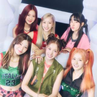 Bubble Stayc wallpaper