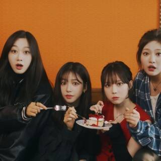 Thirsty Aespa wallpaper