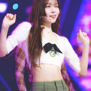 Thirsty Aespa wallpaper