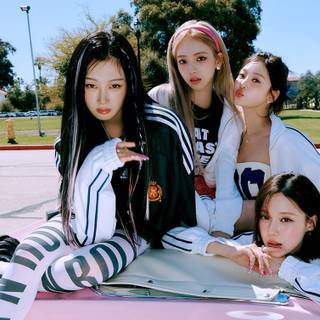 Thirsty Aespa wallpaper