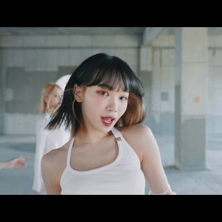 Impurities Le Sserafim wallpaper