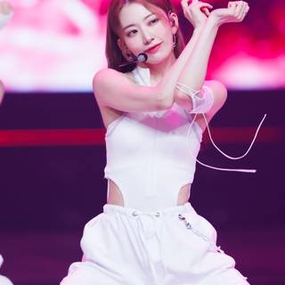 Impurities Le Sserafim wallpaper