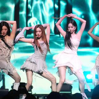 Jingle Bell Rock Aespa wallpaper