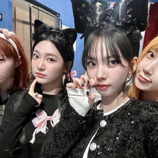 Jingle Bell Rock Aespa wallpaper