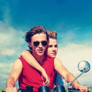 Summer of 85 wallpaper