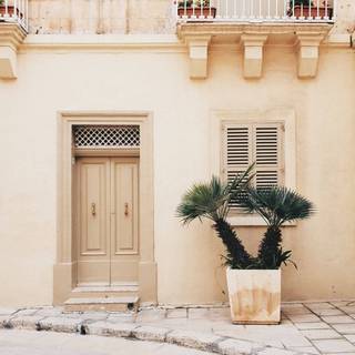 Soft beige wallpaper