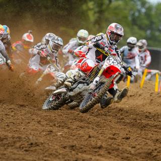 Dirt bike racing wallpaper