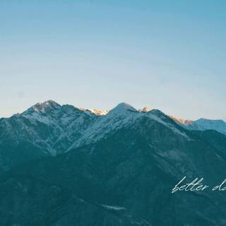 Mountain computer wallpaper