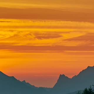 Mountain computer wallpaper