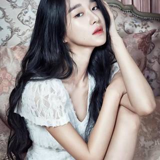 Yeji iPhone wallpaper