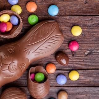 Easter bunny chocolate wallpaper
