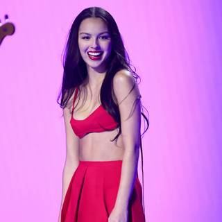 Olivia Rodrigo 2024 wallpaper