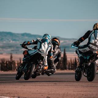 Bikes 4k PC wallpaper