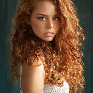 Girls ginger blonde wallpaper