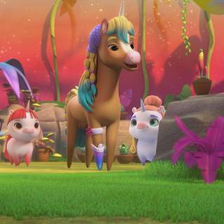 Not Quite Narwhal wallpaper