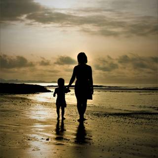 Mother and son 4k wallpaper