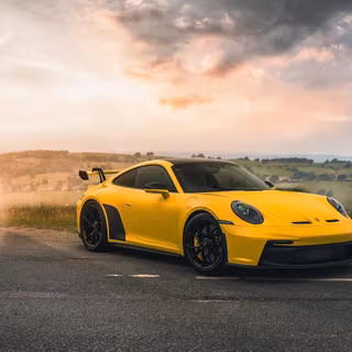 Porsche 992 Gtr3 desktop wallpaper