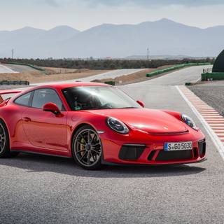 Porsche 992 Gtr3 desktop wallpaper