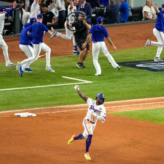 José Adolis García wallpaper