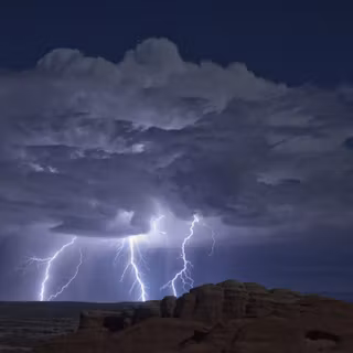 Lightning computer wallpaper