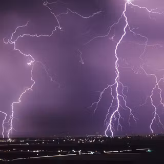 Lightning computer wallpaper