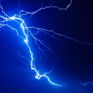 Lightning computer wallpaper