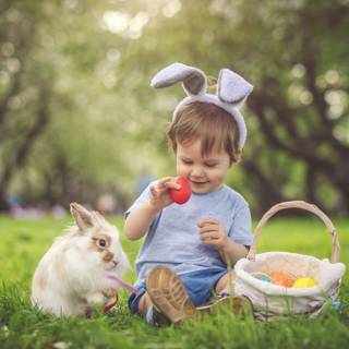 Good vibes Easter wallpaper