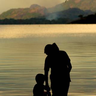 Mother love shadow wallpaper