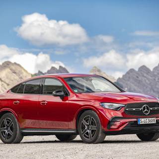 Mercedes-Benz GLC 2024 wallpaper