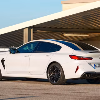 BMW M8 2024 wallpaper